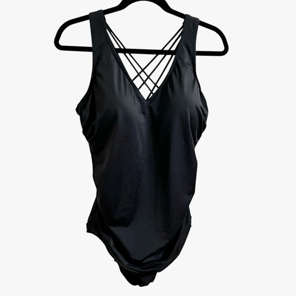 Dreamsuit by Miracle Brands Slimming Flattering One-Piece Swimsuit Black 18W - Picture 1 of 8
